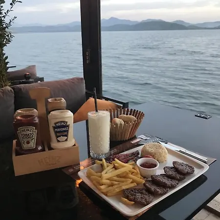 Bed & Breakfast Yakamoz Apart *